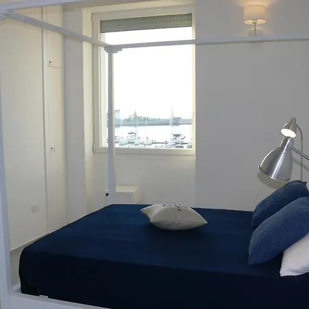 Carlo V - Grattacielo Apartment *